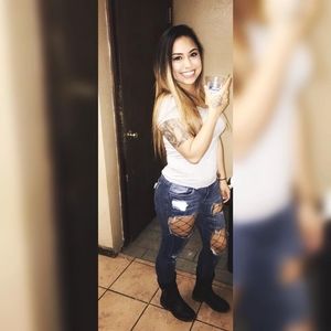 Meet your Posher, Marisa